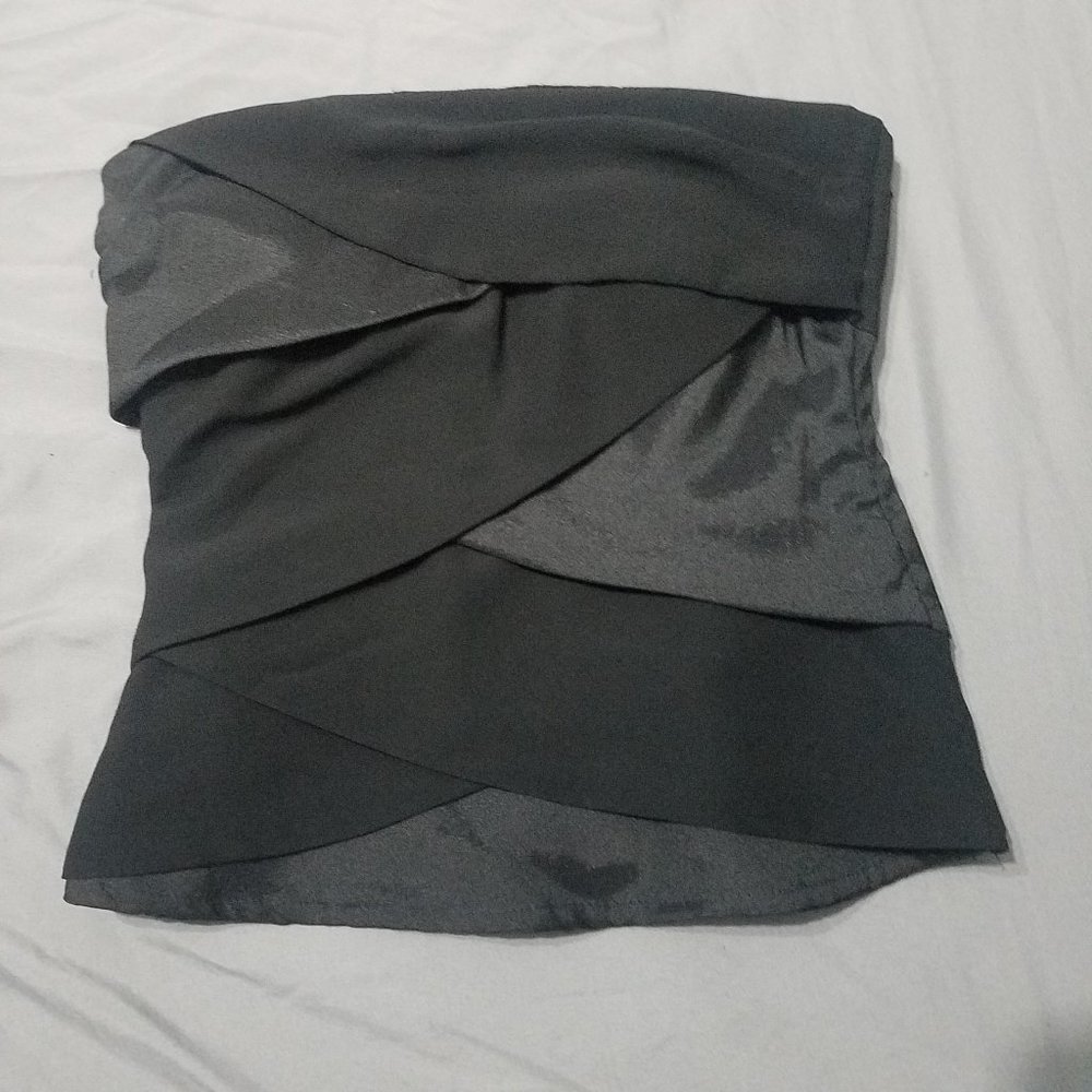 PRETTY BLACK STRAPLESS TOP